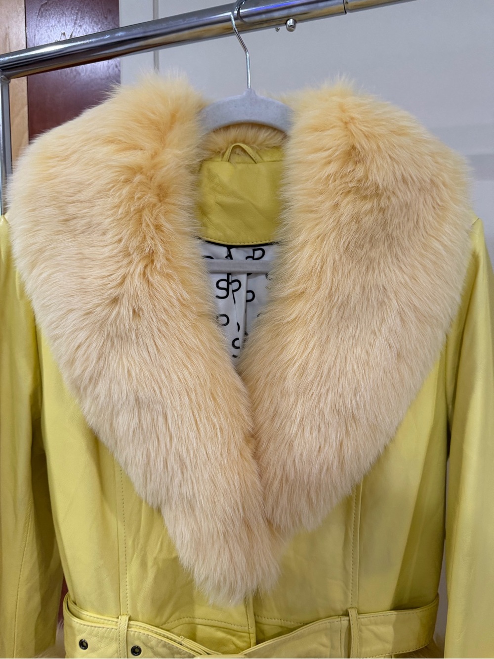 Saks Potts bootleg real leather coat with fox Fur cuffs - Picture 6 of 14